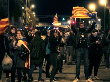 Los CDR convocan una cacerolada frente al Hotel Juan Carlos I para protestar por la visita del rey a Barcelona Los CDR convocan una cacerolada frente al Hotel Juan Carlos I para protestar por la visita del rey a Barcelona