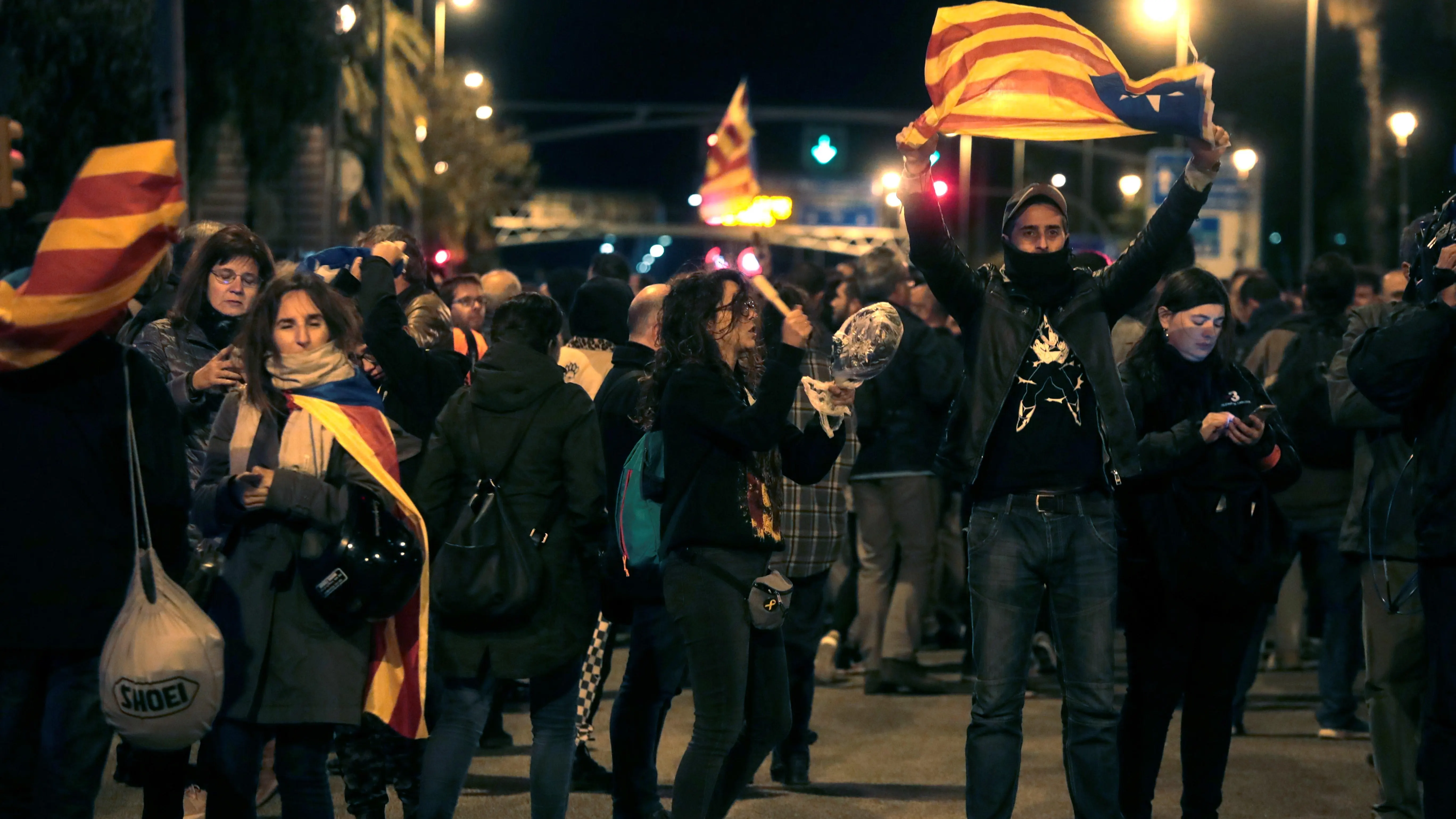 Los CDR convocan una cacerolada frente al Hotel Juan Carlos I para protestar por la visita del rey a Barcelona