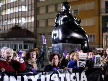 Concentración en Oviedo contra la sentencia a la Manada de Manresa Concentración en Oviedo contra la sentencia a la Manada de Manresa