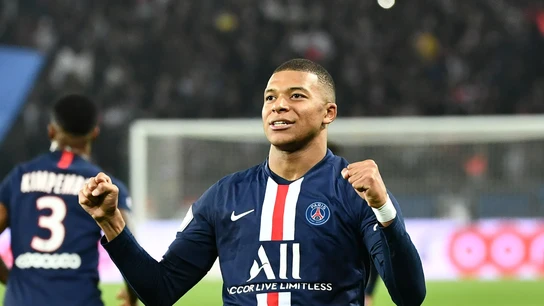 Mbappé celebra un gol con el PSG Mbappé celebra un gol con el PSG