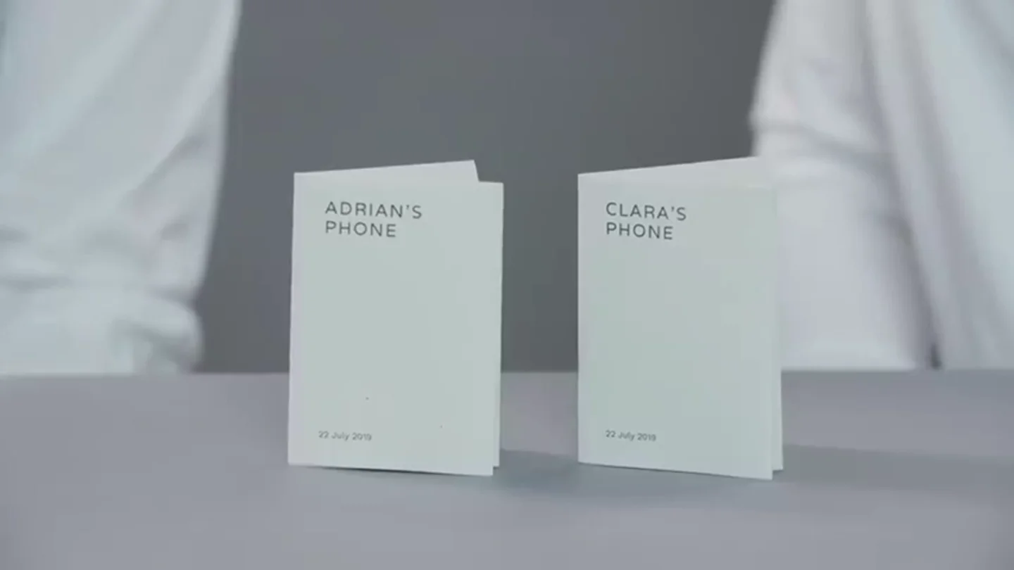 'Paper phone', un móvil de papel para desconectar de la tecnología durante un día 'Paper phone', un móvil de papel para desconectar de la tecnología durante un día
