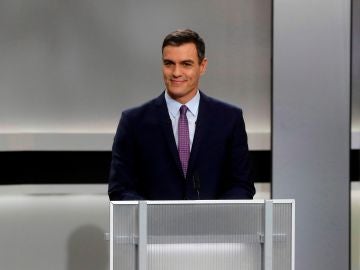 Pedro Sánchez, candidato socialista a la presidencia del Gobierno, durante el debate electoral Pedro Sánchez, candidato socialista a la presidencia del Gobierno, durante el debate electoral