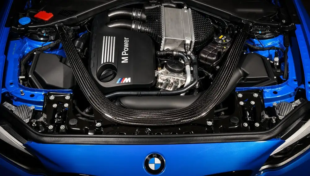 BMW M2 CS 
