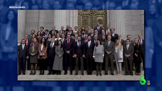 Santiago Abascal, con los diputados de Vox Santiago Abascal, con los diputados de Vox