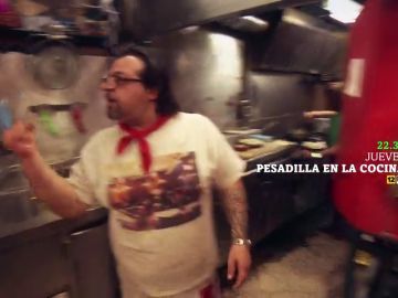 La respuesta del cocinero tras quemar la pizza que deja alucinado a Chicote: "A nosotros nos gusta así" La respuesta del cocinero tras quemar la pizza que deja alucinado a Chicote: "A nosotros nos gusta así"