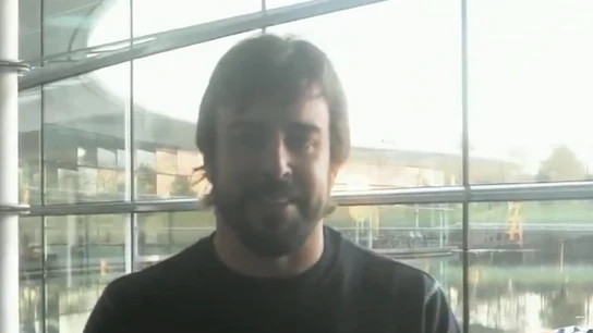 Fernando Alonso, en su mensaje de felicitación a Carlos Sainz Fernando Alonso, en su mensaje de felicitación a Carlos Sainz