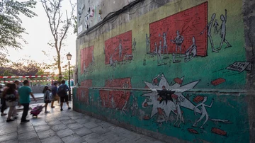 Mural contra los procesos de gentrificación en la calle de Embajadores, Lavapiés