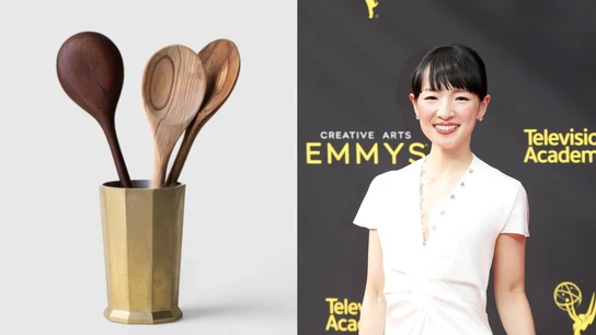 Marie Kondo y el vaso para cucharas de palo que vende online por 275 dólares Marie Kondo y el vaso para cucharas de palo que vende online por 275 dólares