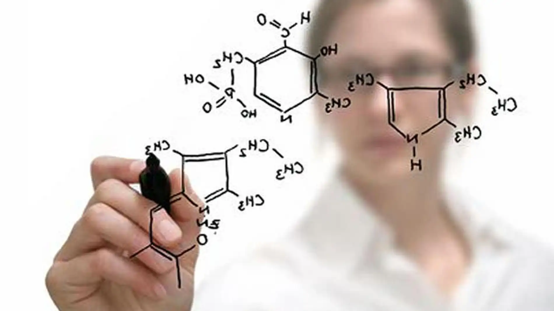 Los cientificos piensan que su profesion es desconocida para la sociedad