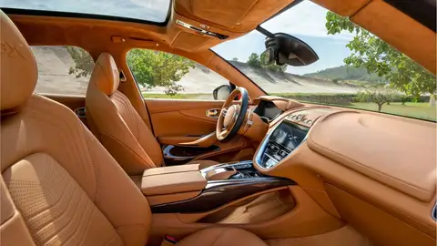 Aston Martin DBX Aston Martin DBX