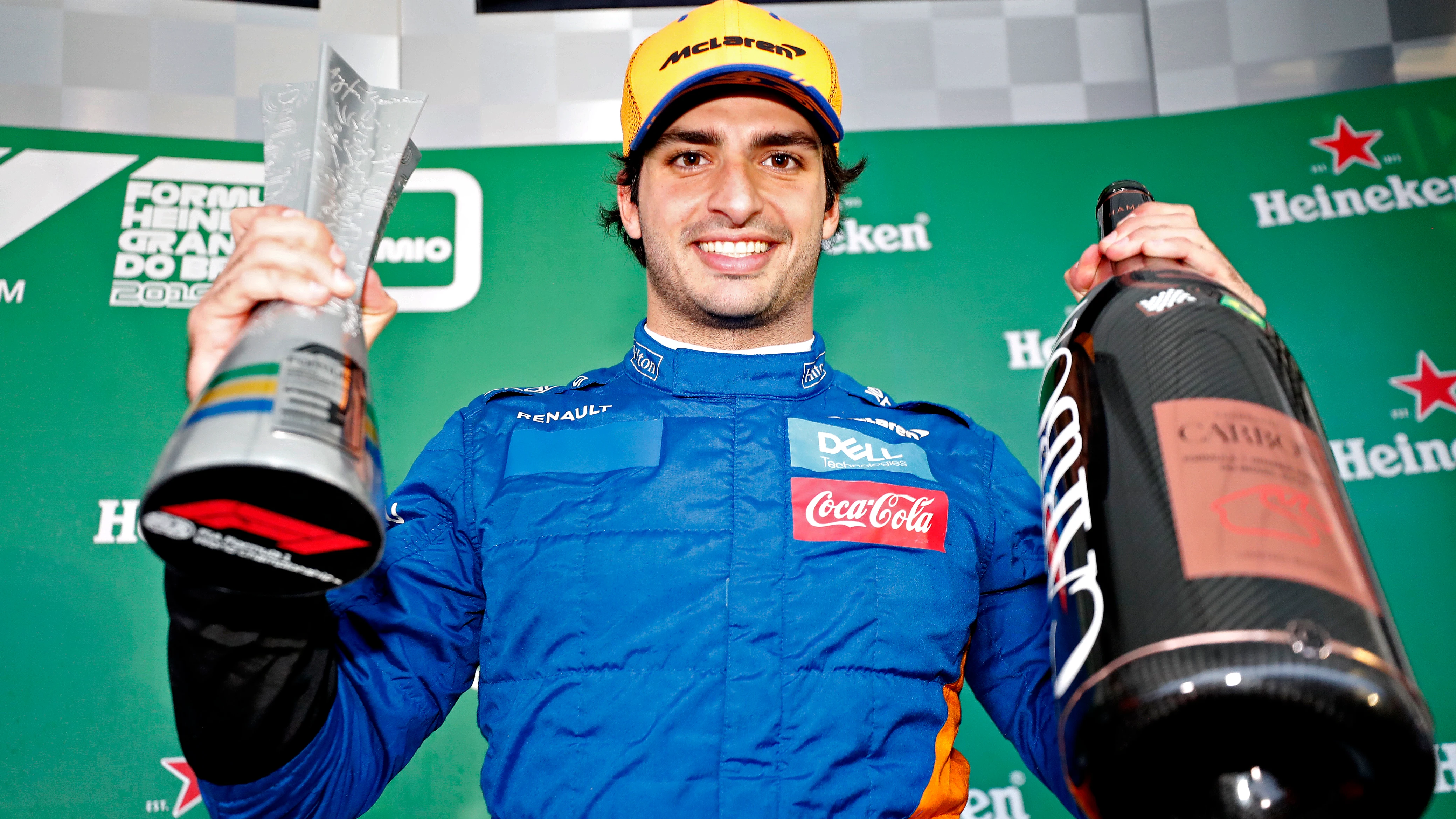 Carlos Sainz celebra su podio en Brasil