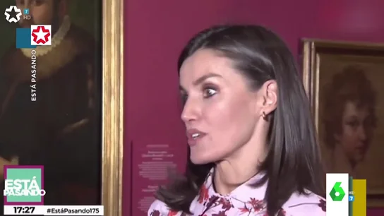 La 'reacción' de la reina Letizia cuando la confunden en directo con la reina Sofía La 'reacción' de la reina Letizia cuando la confunden en directo con la reina Sofía