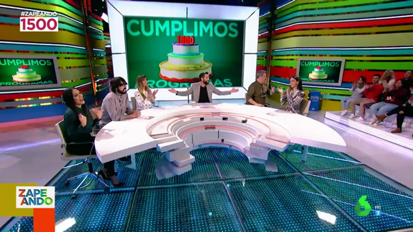 Zapeando cumple 1.500 programas desvelando todos sus secretos: estos son las anécdotas más sorprendentes de los zapeadores Zapeando cumple 1.500 programas desvelando todos sus secretos: estos son las anécdotas más sorprendentes de los zapeadores