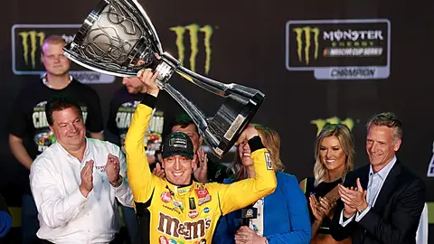Kyle Busch Trofeo NASCAR 2019 Kyle Busch Trofeo NASCAR 2019