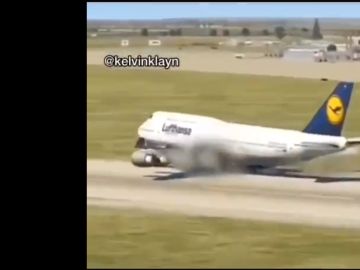 El vídeo viral de un aterrizaje forzoso en realidad es una simulación El vídeo viral de un aterrizaje forzoso en realidad es una simulación