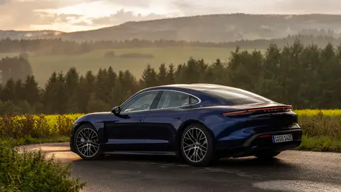 Porsche Taycan Porsche Taycan