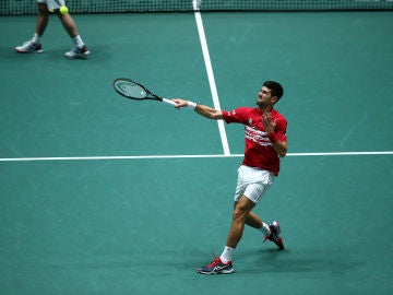 Novak Djokovic tras lanzar un pelotazo contra la afición en Madrid Novak Djokovic tras lanzar un pelotazo contra la afición en Madrid