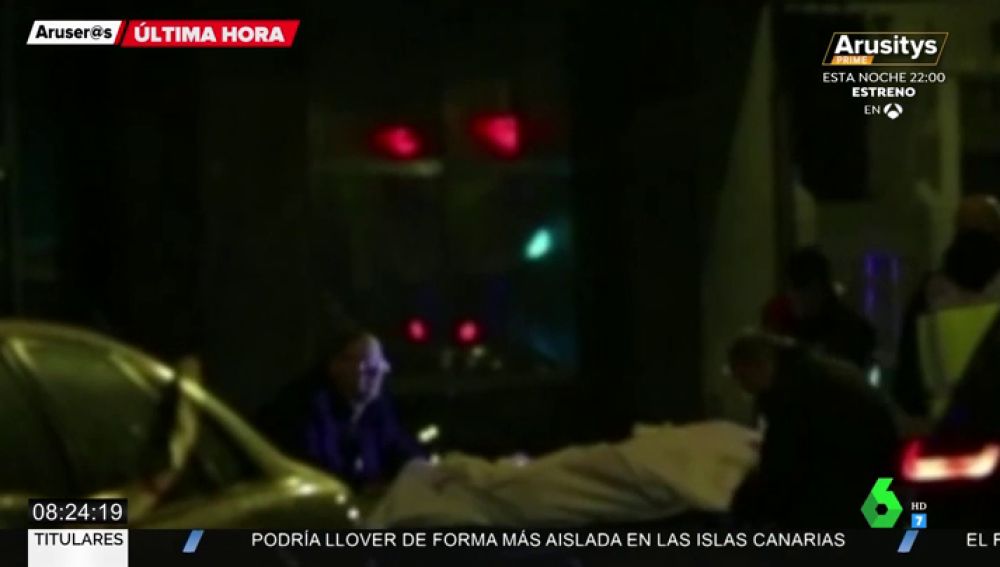 Un hombre amenaza con cortarse el cuello y muere tras un tiroteo en una comisaría de Sevilla
