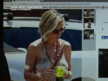 Elsa Pataki con un batido 'detox' Elsa Pataki con un batido 'detox'