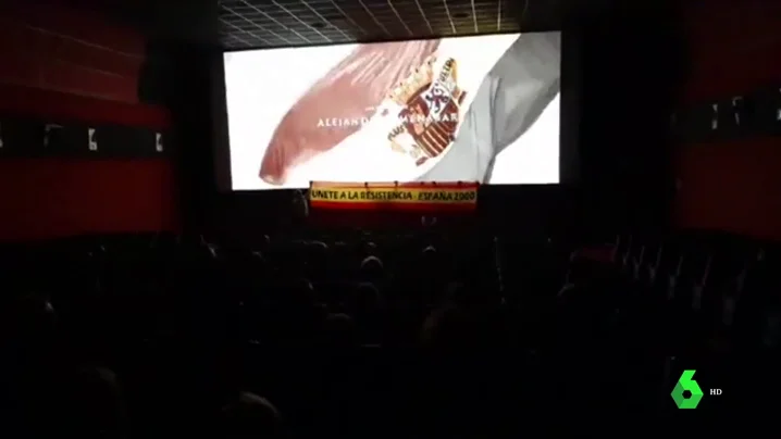 Multan con 3.000 euros a cada uno de los cinco miembros de España 2000 que boicoteron en Valencia la última película de Amenábar