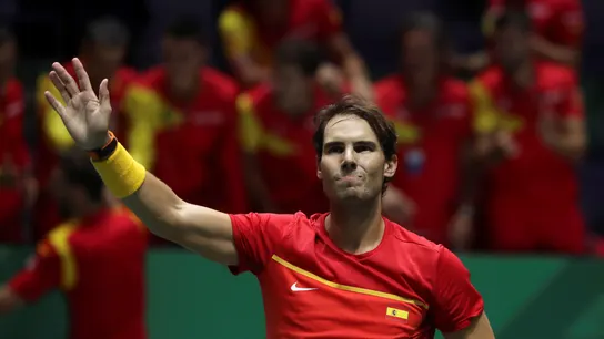 Rafa Nadal saluda al público de la Caja Mágica Rafa Nadal saluda al público de la Caja Mágica