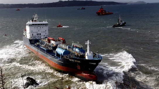 Petrolero encallado en Ares, A Coruña Petrolero encallado en Ares, A Coruña