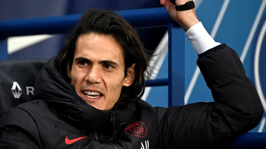 Cavani, en el banquillo del PSG Cavani, en el banquillo del PSG