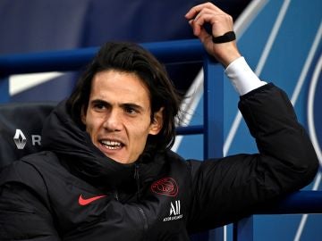 Cavani, en el banquillo del PSG Cavani, en el banquillo del PSG
