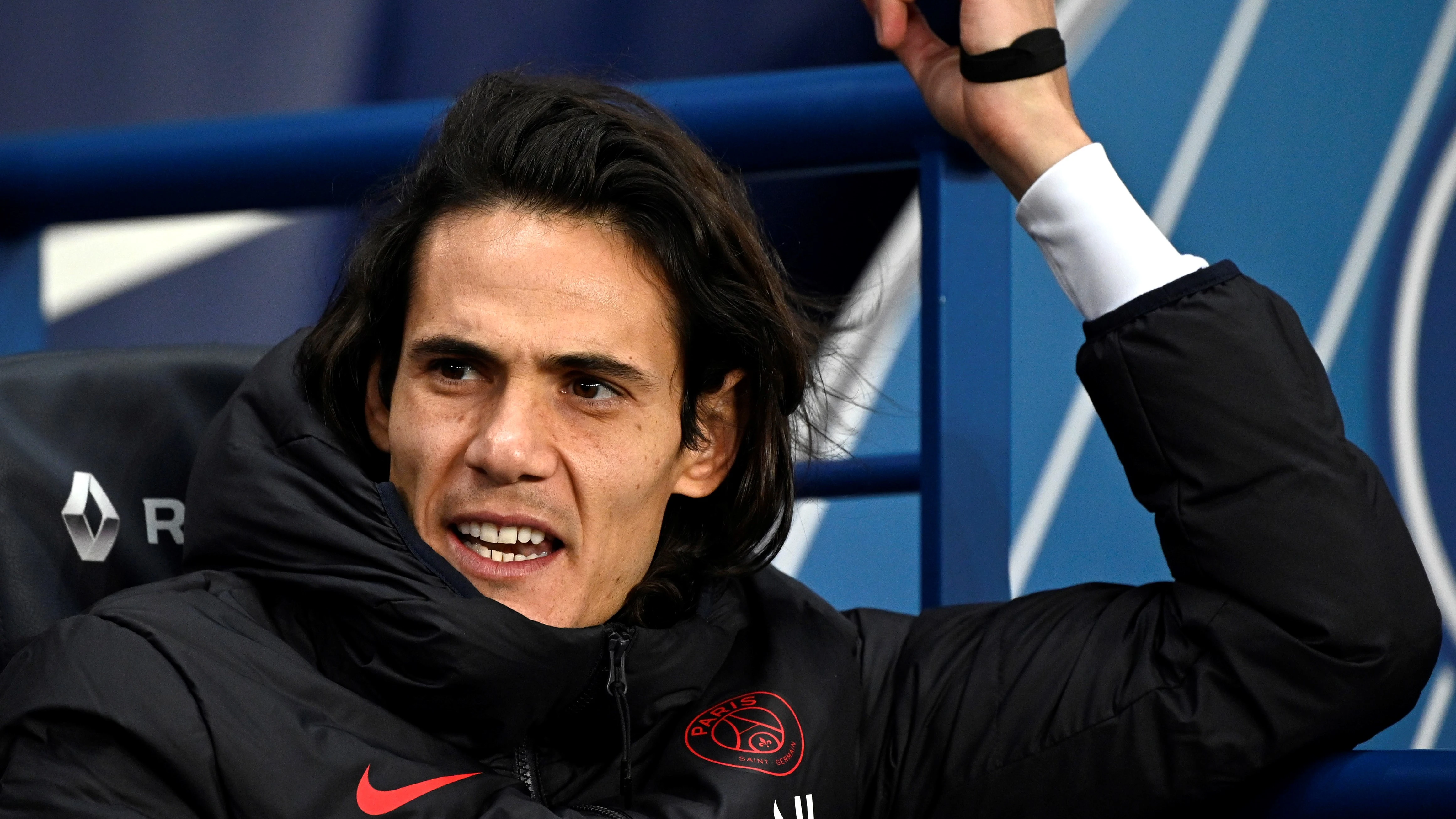 Cavani, en el banquillo del PSG