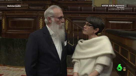 Thais Villas saca el lado más personal de Agustín Zamarrón: "¿Le gustaría conocer a mi mujer?, vale muchísimo más que yo" Thais Villas saca el lado más personal de Agustín Zamarrón: "¿Le gustaría conocer a mi mujer?, vale muchísimo más que yo"
