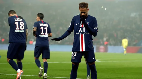 Neymar manda callar tras marcar contra el Nantes Neymar manda callar tras marcar contra el Nantes