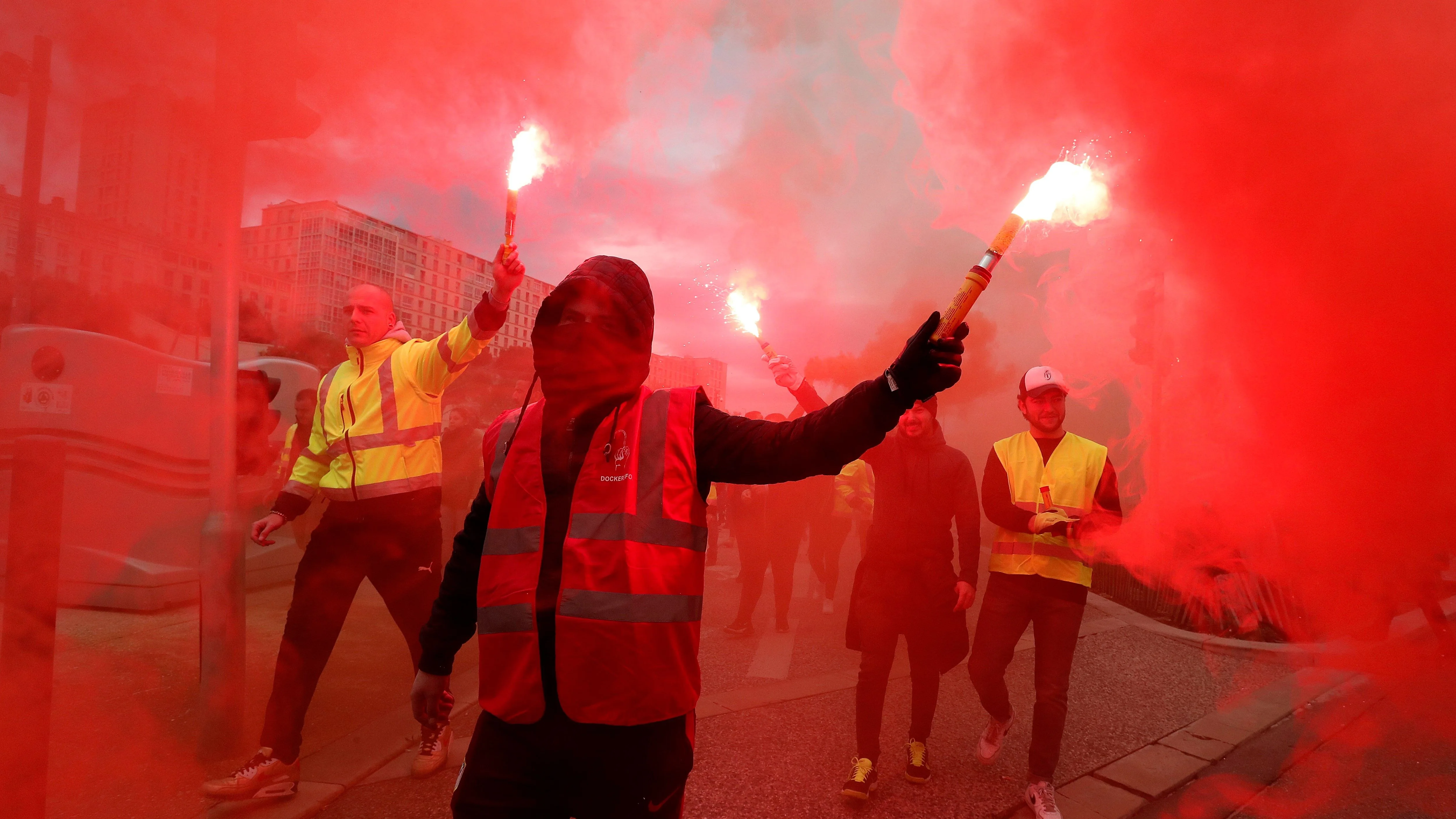 Varios manifestantes durante una de las protestas en Francia