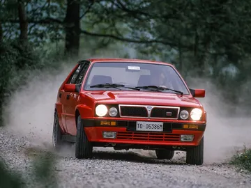 Lancia Delta HF Integrale Lancia Delta HF Integrale