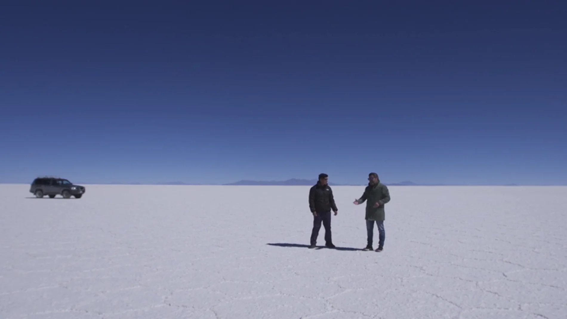 Enviado Espacial visita en Bolivia la mayor reserva de litio del planeta: "El litio es el oro del siglo XXI"