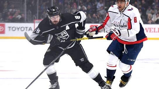 Drew Doughty y Alex Ovechkin, en el partido del 'soplete' Drew Doughty y Alex Ovechkin, en el partido del 'soplete'