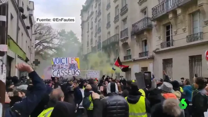 Francia sufre parones en las comunicaciones ferroviarias en la tercera jornada de huelga por la reforma de las pensiones