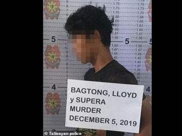 El sospechoso detenido por la policía El sospechoso detenido por la policía
