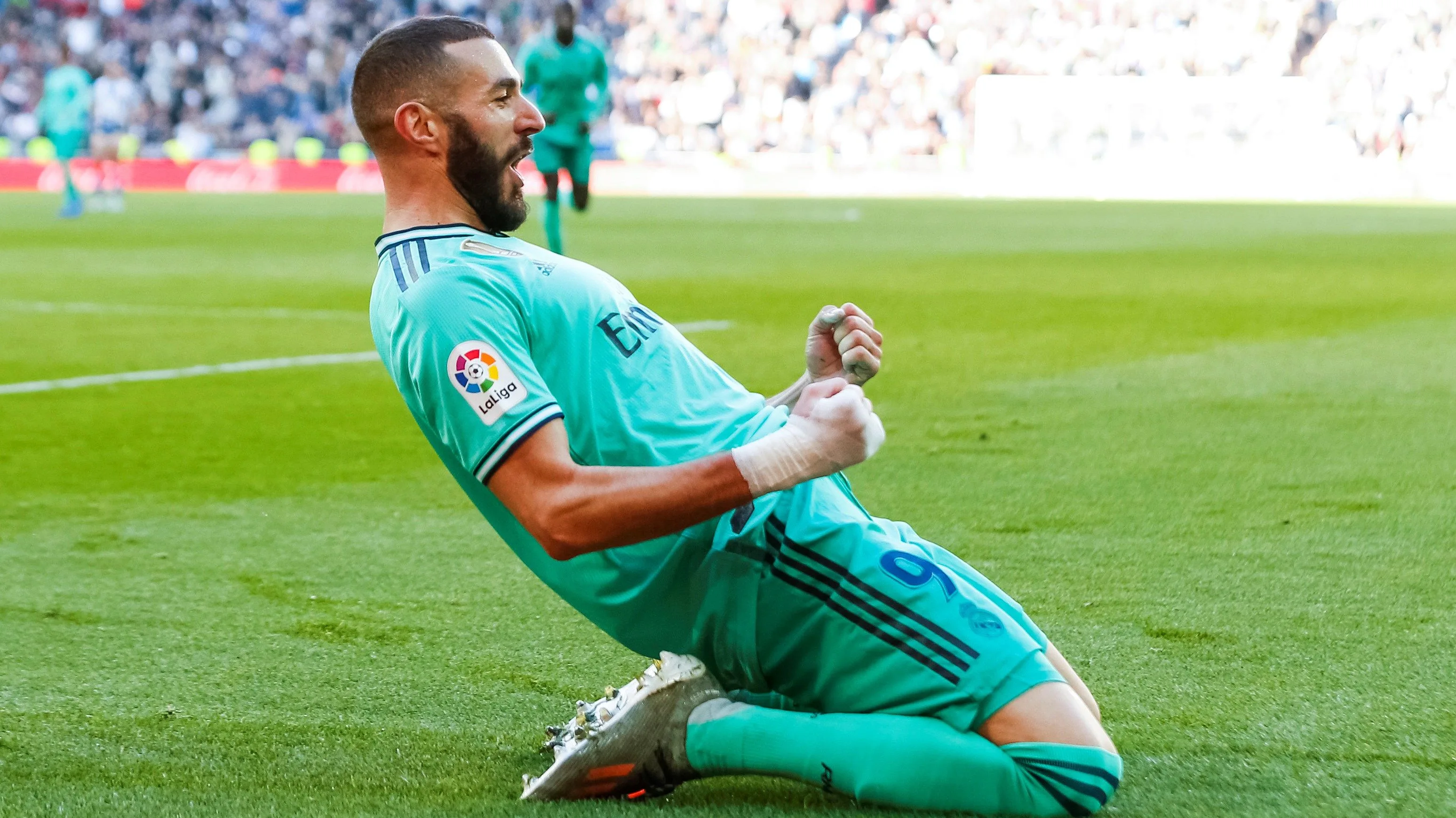 Benzema celebra un gol ante el Espanyol 