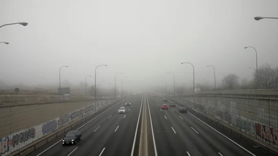 Niebla en la carretera Niebla en la carretera