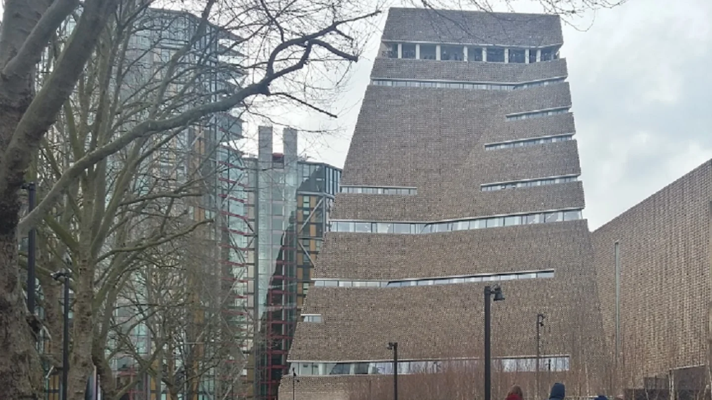 Imagen de 'Tate Modern', edificio desde donde se tiró al niño. Imagen de 'Tate Modern', edificio desde donde se tiró al niño.