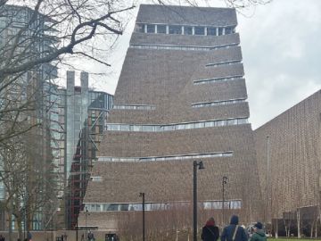 Imagen de 'Tate Modern', edificio desde donde se tiró al niño. Imagen de 'Tate Modern', edificio desde donde se tiró al niño.