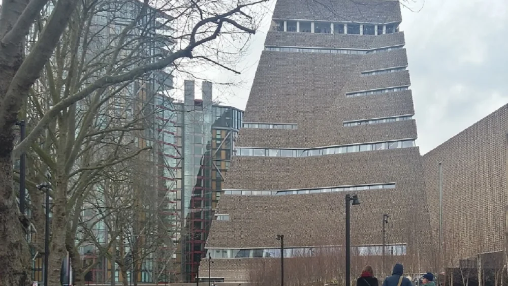 Imagen de 'Tate Modern', edificio desde donde se tiró al niño. 