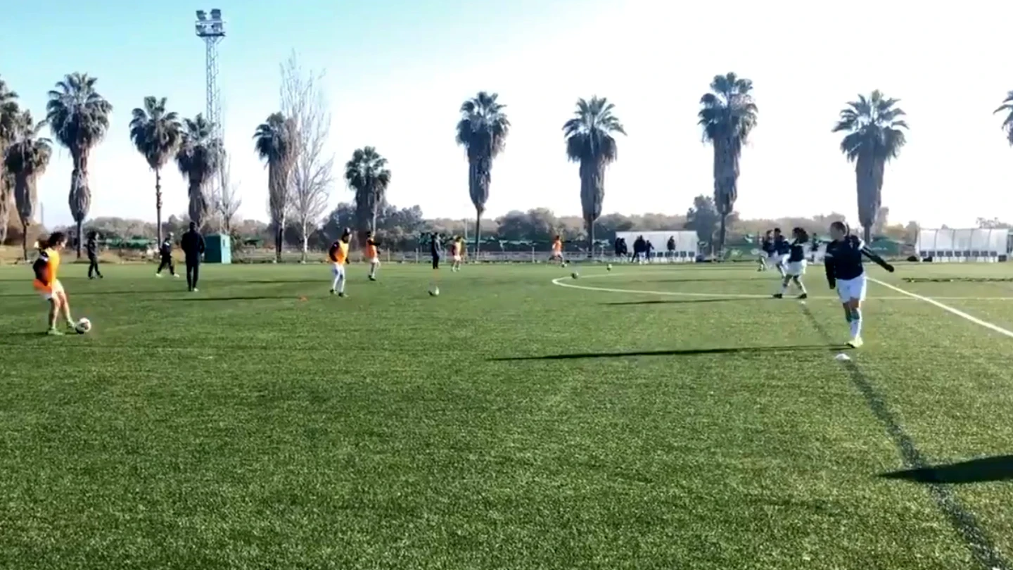 Calentamiento del Córdoba femenino Calentamiento del Córdoba femenino