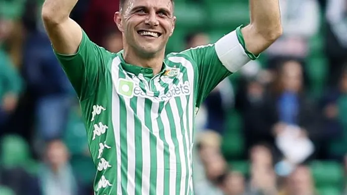 Joaquin celebra un gol del Betis