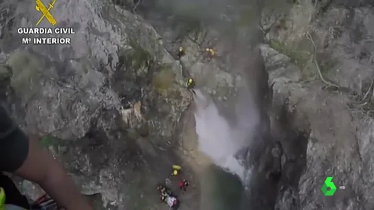 La Guardia Civil rescata con helicóptero a una mujer herida en el torrent de Solleric, Mallorca La Guardia Civil rescata con helicóptero a una mujer herida en el torrent de Solleric, Mallorca