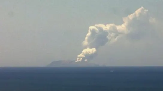 Erupción del volcán Whakaari en Nueva Zelanda Erupción del volcán Whakaari en Nueva Zelanda