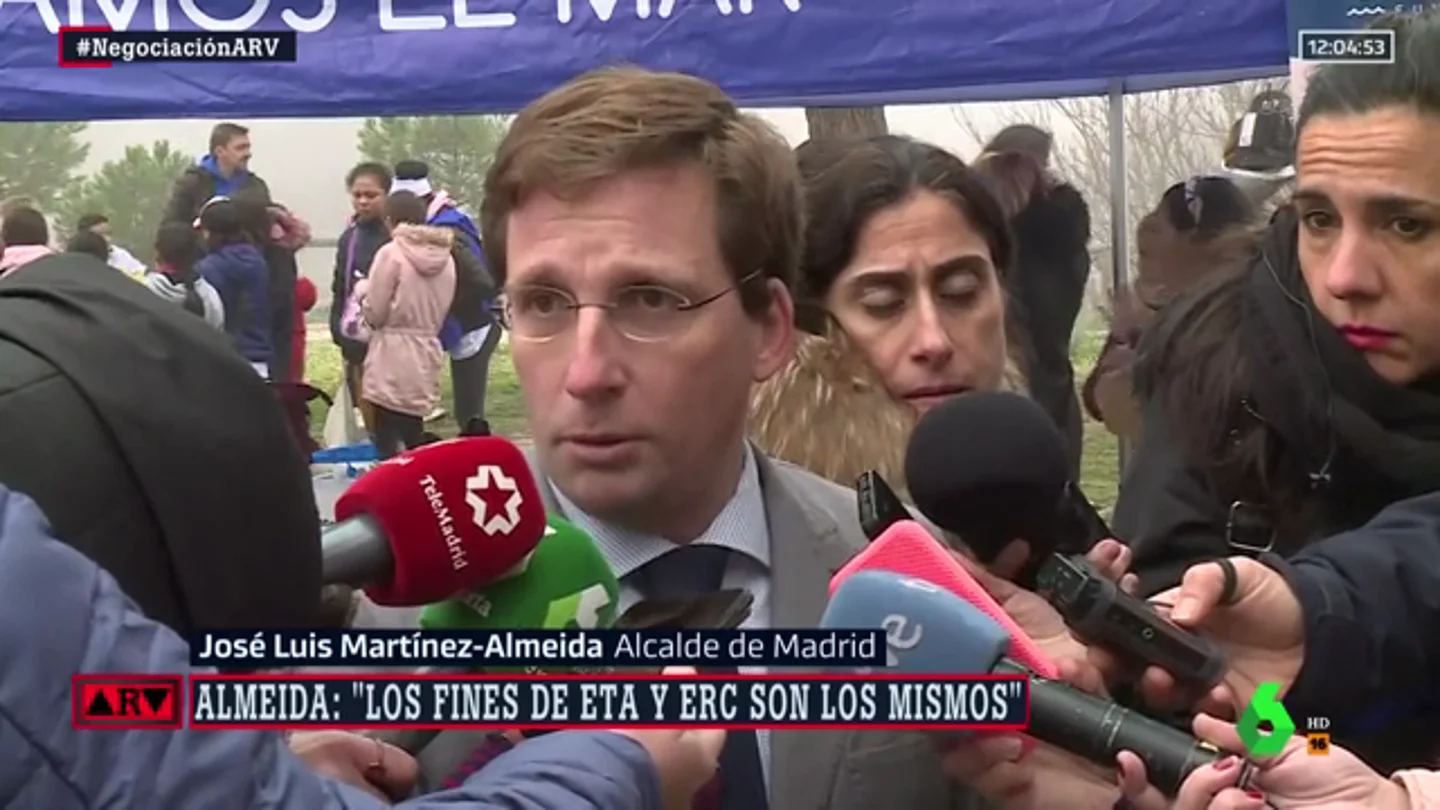 Martínez-Almeida asegura que ERC tiene la misma finalidad que ETA: "Romper la unidad de España" Martínez-Almeida asegura que ERC tiene la misma finalidad que ETA: "Romper la unidad de España"