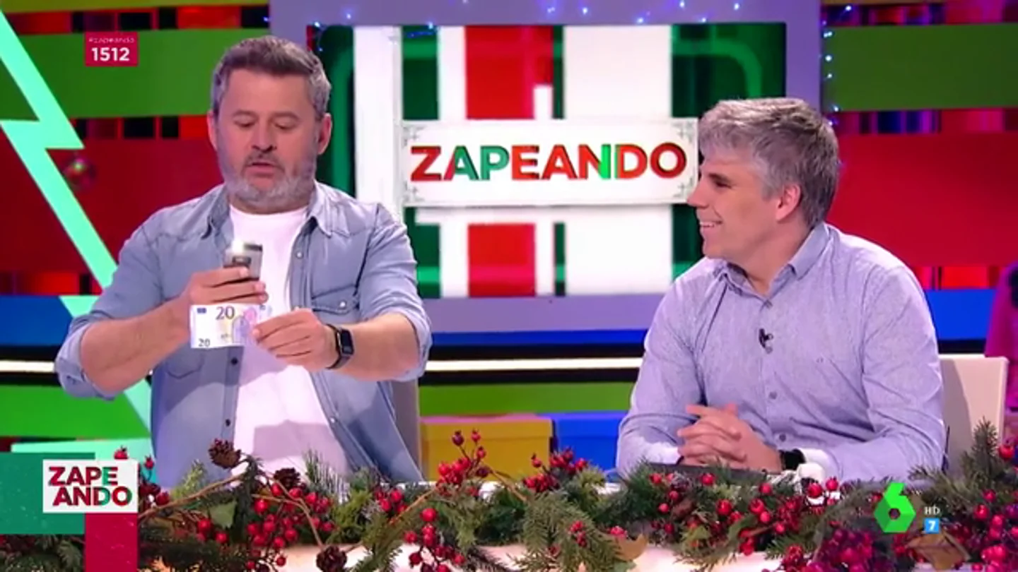 Zapeando comprueba junto a Cristian el funcionamiento de la app Zapeando comprueba junto a Cristian el funcionamiento de la app