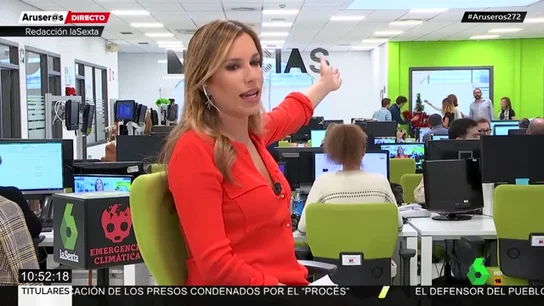 Así ha sido el encendido del árbol de Navidad en la redacción de laSexta Noticias: "¡Nada que envidiar a Vigo!" Así ha sido el encendido del árbol de Navidad en la redacción de laSexta Noticias: "¡Nada que envidiar a Vigo!"