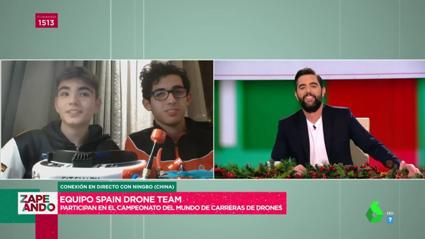 Zapeando conoce al equipo español de carreras de drones: así es el nuevo deporte que 'desplaza' a la Fórmula 1 Zapeando conoce al equipo español de carreras de drones: así es el nuevo deporte que 'desplaza' a la Fórmula 1